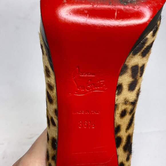 Louboutin New Simple Leopard Pumps - Picture 8 of 9